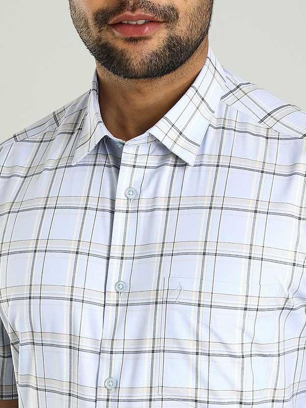 Indian Terrain Men's Regular Fit Half Sleeve Checkered Blue Shirt